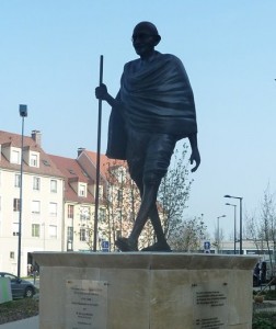 Gandhi - statue à Vauréal