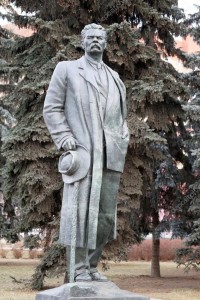 12 Moscou Russie Statue de Maxim Gorky écrivain